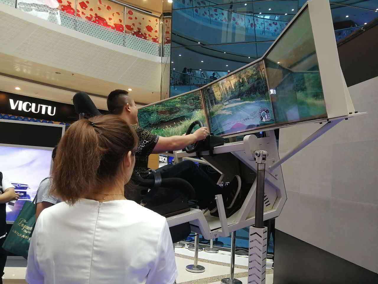 三屏賽車 6自由度 高端娛樂暖場(chǎng)互動(dòng)設(shè)備 活動(dòng)策劃公司 暖場(chǎng)互動(dòng)設(shè)備 租賃 新科技 租賃