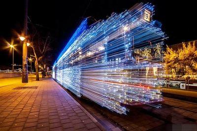 LED時光隧道 高端技術(shù)暖場互動設(shè)備 科技虛擬世界暖場互動道具 珠?；顒硬邉澣?暖場娛樂設(shè)備道具租賃 出售